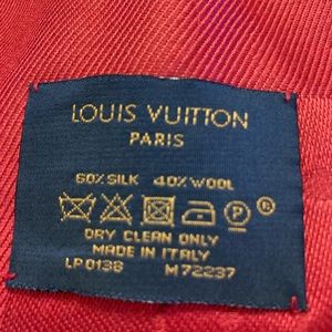 Louis Vuitton Accessories - Louis Vuitton Red MonogramShine shawl Louis Vuitton Accessories - Louis Vuitton Red MonogramShine shawl